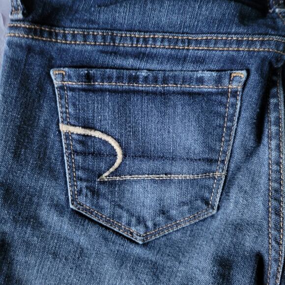 American Eagle Low Rise Medium Wash Skinny Jeans sz 2 - Picture 4 of 9